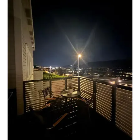 Moderne Familie Hus شقة
