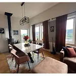 Apartman Moderne Familie Hus